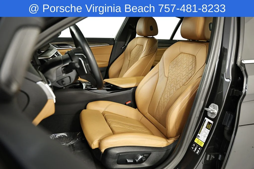 Used 2023 Gray BMW 540i xDrive image 23