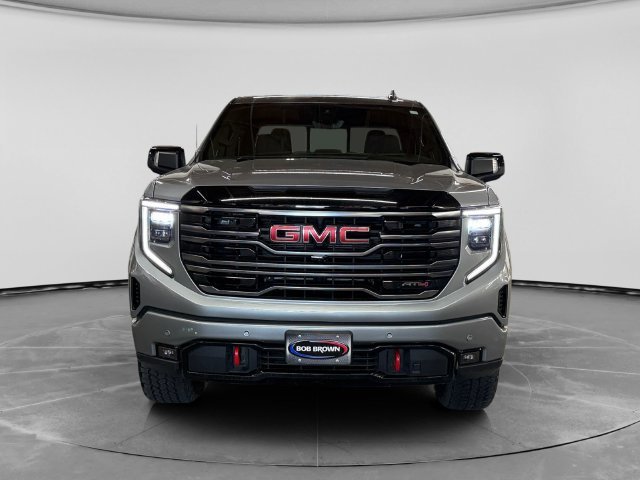 Used 2025 Sterling Metallic GMC AT4 image 8