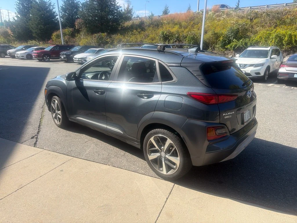 Used 2021 Gray Hyundai Limited image 4