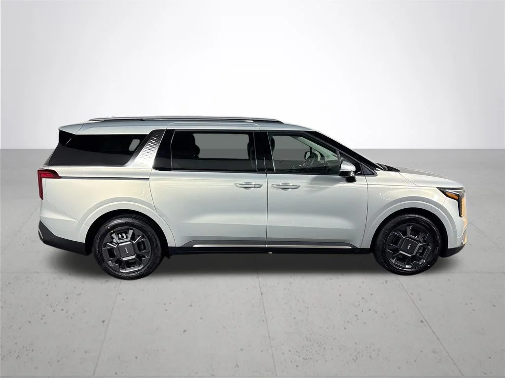 New 2027 Ivory Silver Kia SX image 5