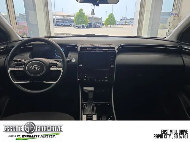 Used 2024 White Hyundai SEL image 13
