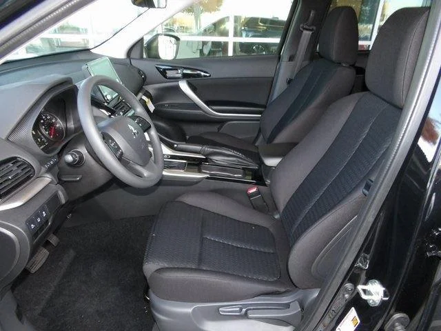 2026 Mitsubishi Eclipse Cross ES - Photo 13