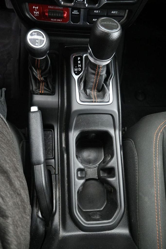 Used 2021 Gray Jeep Mojave image 17
