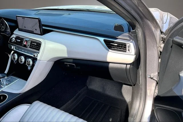Used 2023 Silver Genesis 2.0T image 24
