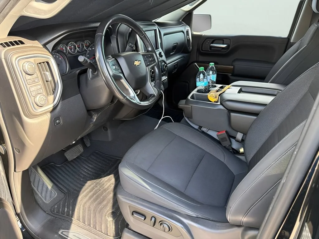Used 2019 BLACK Chevrolet LT image 8