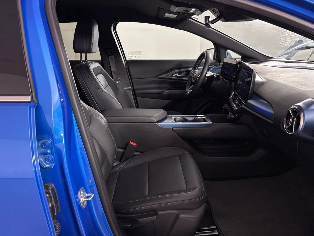 Used 2024 Blue Chevrolet LT image 46
