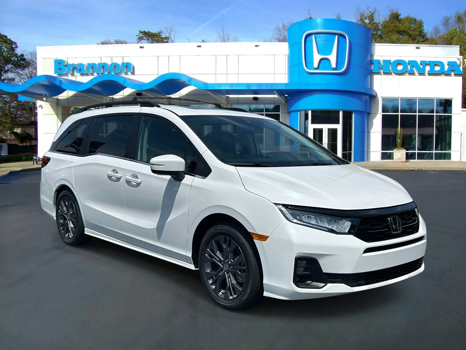 2026 Honda Odyssey Touring's photo