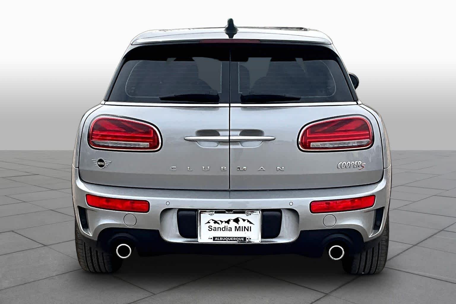 Used 2023 Melting Silver III Metallic MINI Cooper S image 4