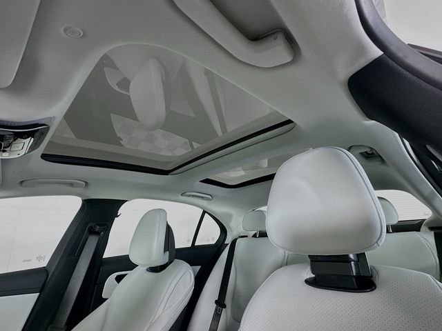 New 2026 MANUFAKTUR Alpine Grey Mercedes-Benz C 300 image 53