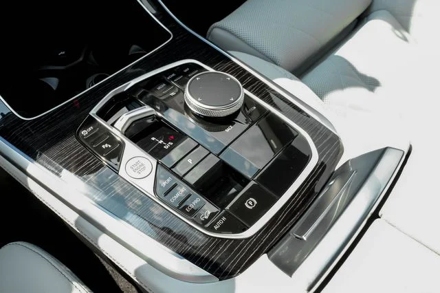 Used 2026 Alpine White BMW xDrive40i image 30