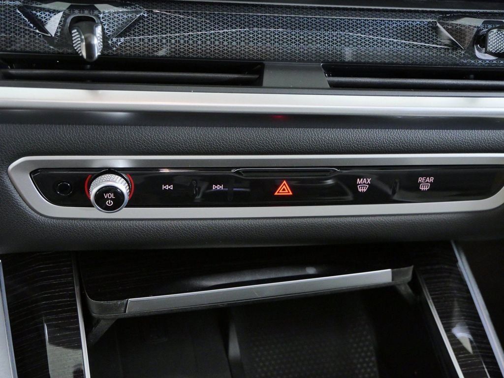 New 2026 Alpine White BMW xDrive40i image 47