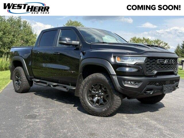 Used 2025 Diamond Black Crystal Pearlcoat Ram RHO image 1