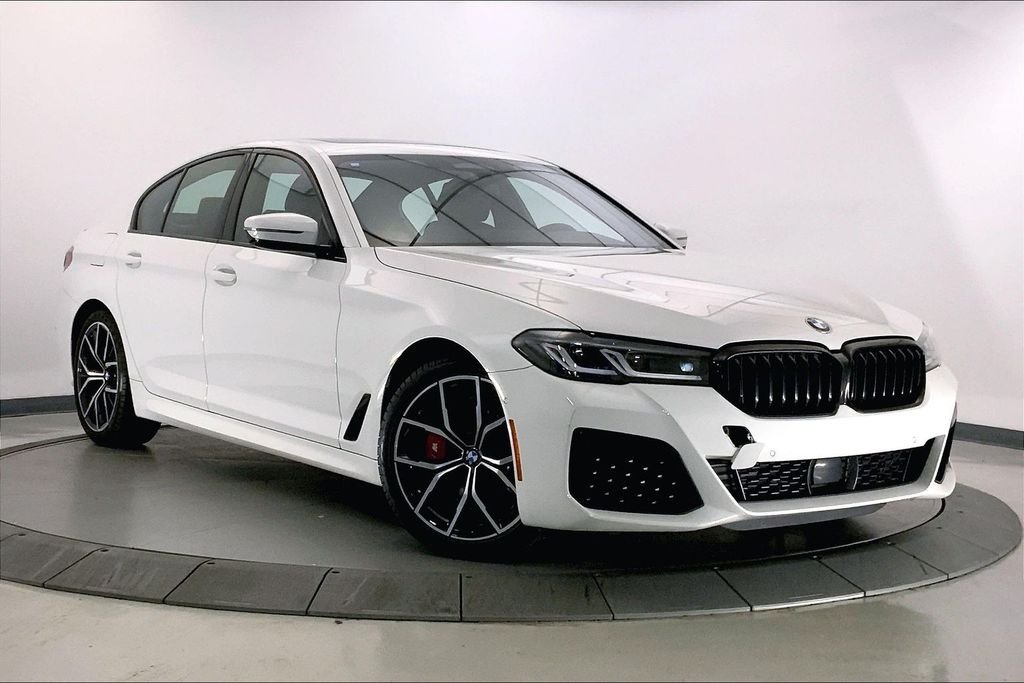 Used 2023 Alpine White BMW  image 1