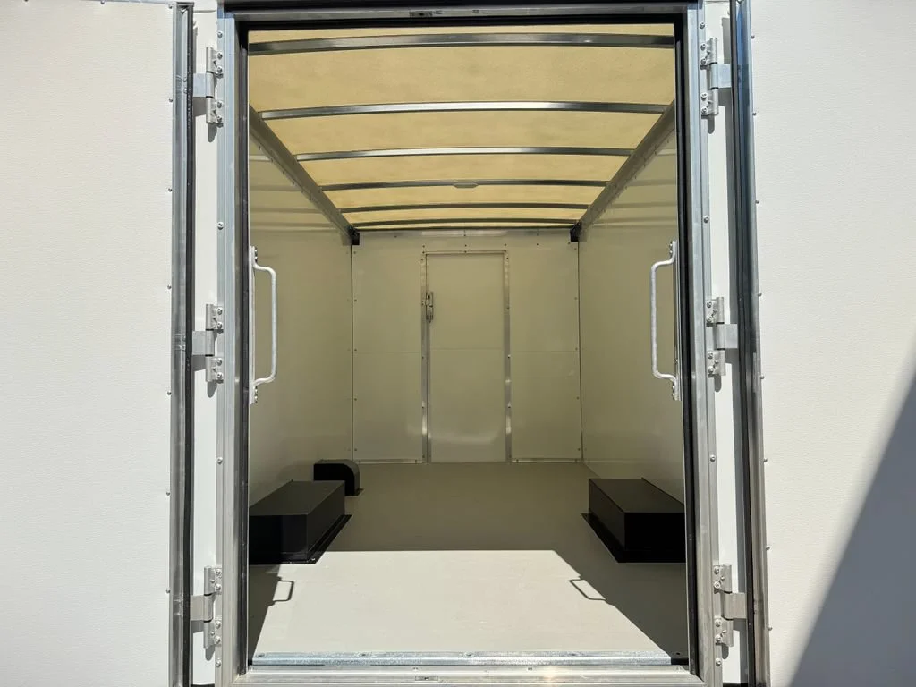 New 2026 Summit White Chevrolet 1WT image 7