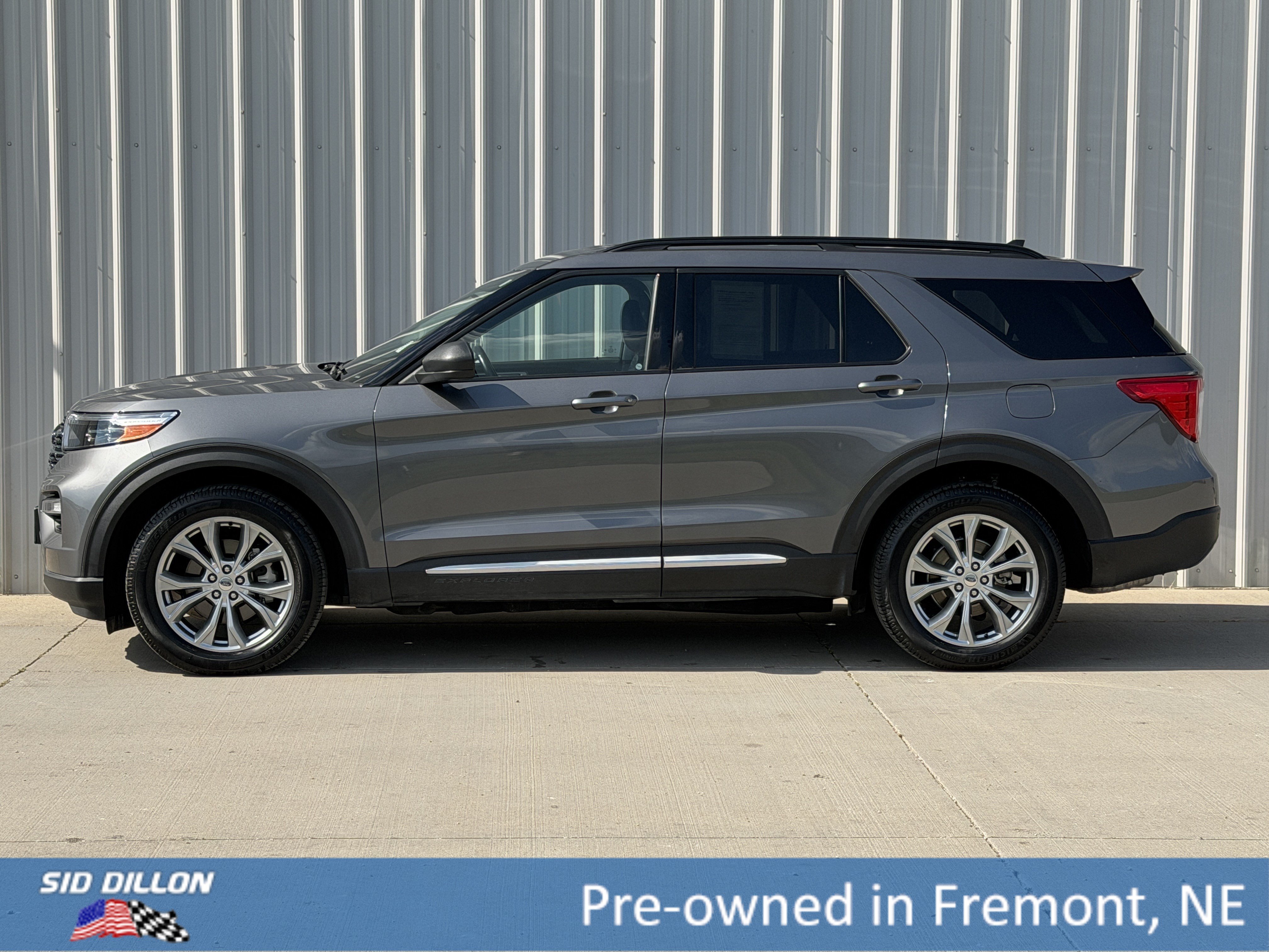 Used 2021 Carbonized Gray Metallic Ford XLT image 8