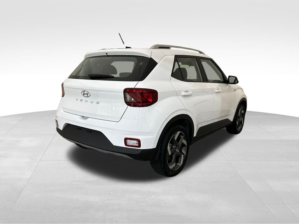 Used 2026 White Hyundai SEL image 5