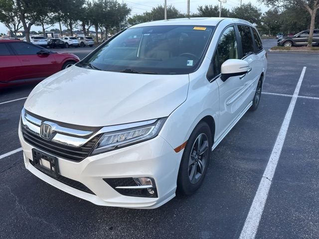Used 2019 White Honda Touring image 3