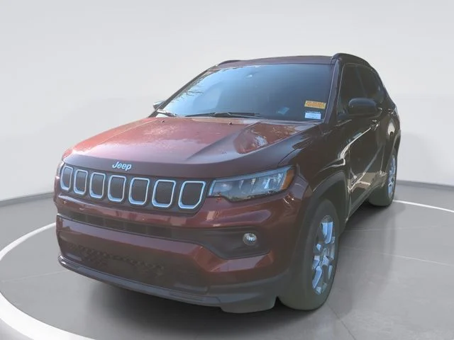 2022 Jeep Compass Latitude Lux 4X4's photo