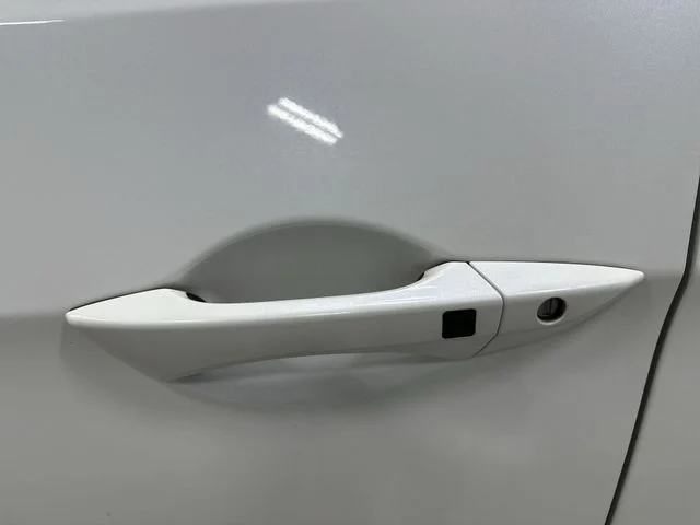 Used 2018 White Diamond Pearl Acura Advance Package image 11
