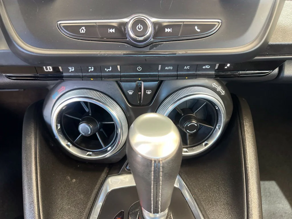Used 2022 Summit White Chevrolet 1LT image 32