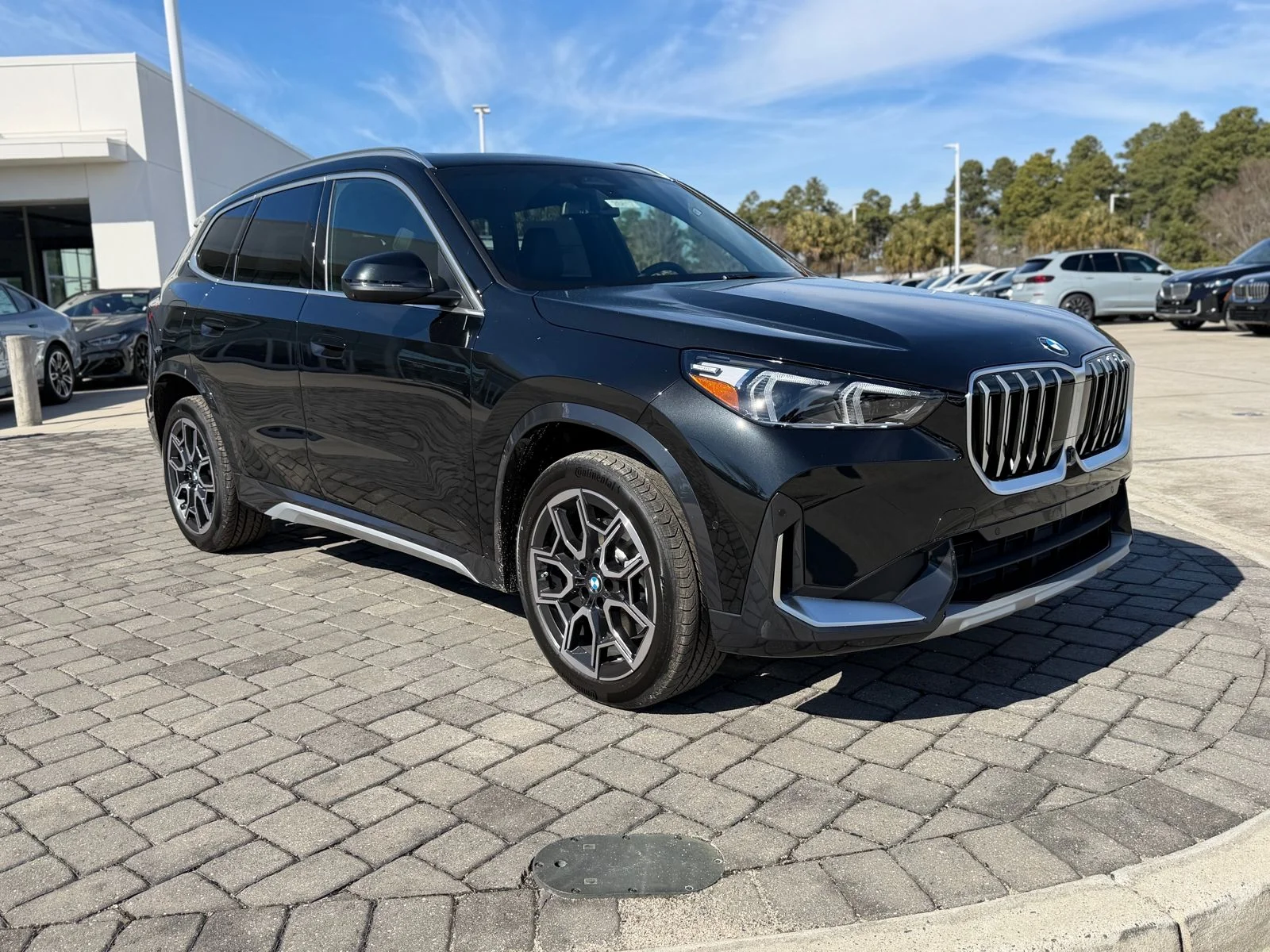 New 2026 Black Sapphire Metallic BMW xDrive28i image 7