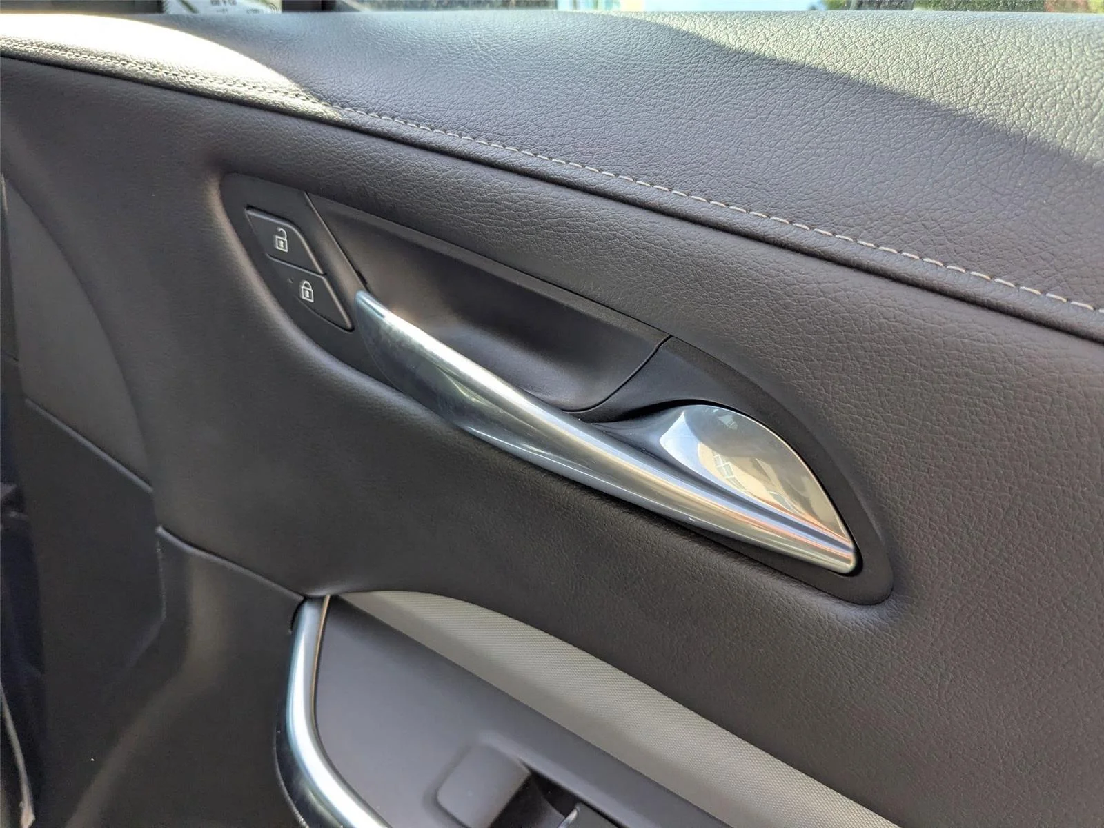 Used 2021 Twilight Blue Metallic Cadillac FWD Premium Luxury image 33