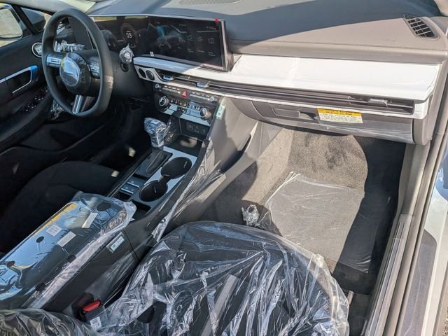Certified Used 2026 Blue Hyundai SE image 24