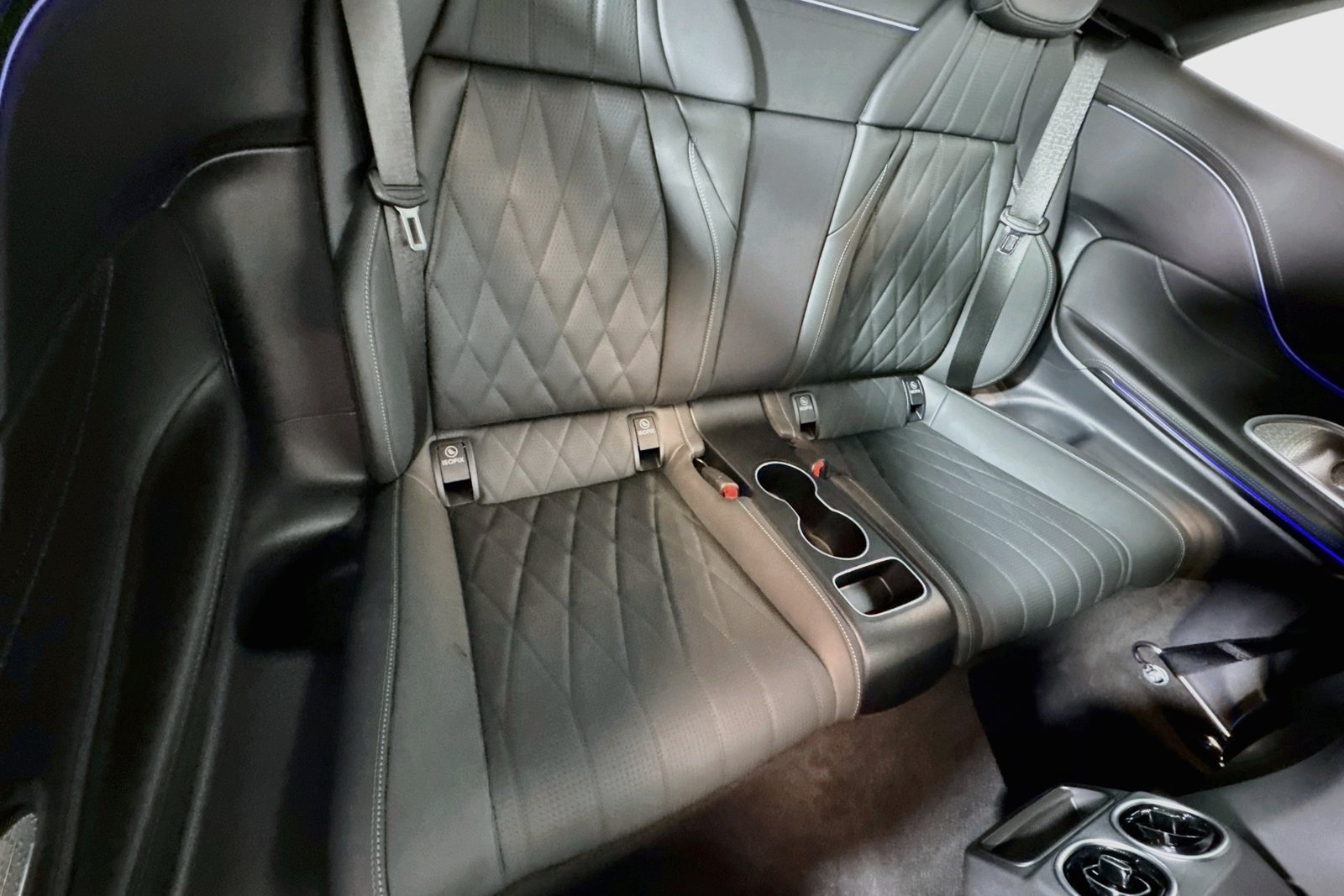 New 2027 MANUFAKTUR exclusive graphite grey magno Mercedes-Benz AMG® CLE 53 image 24