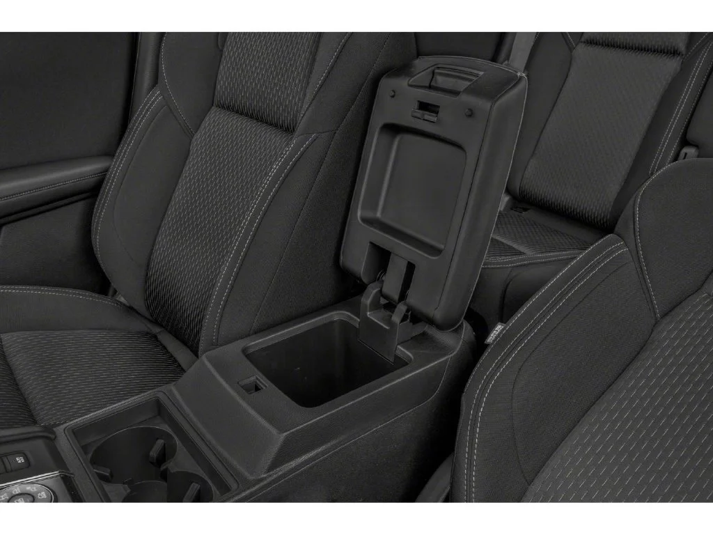 Used 2022 Silver Mitsubishi ES image 9