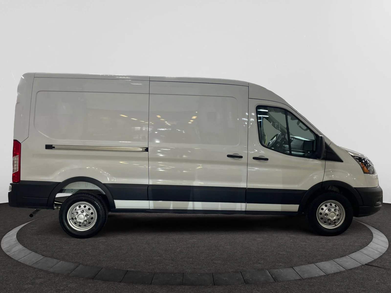 New 2026 Oxford White Ford  image 6