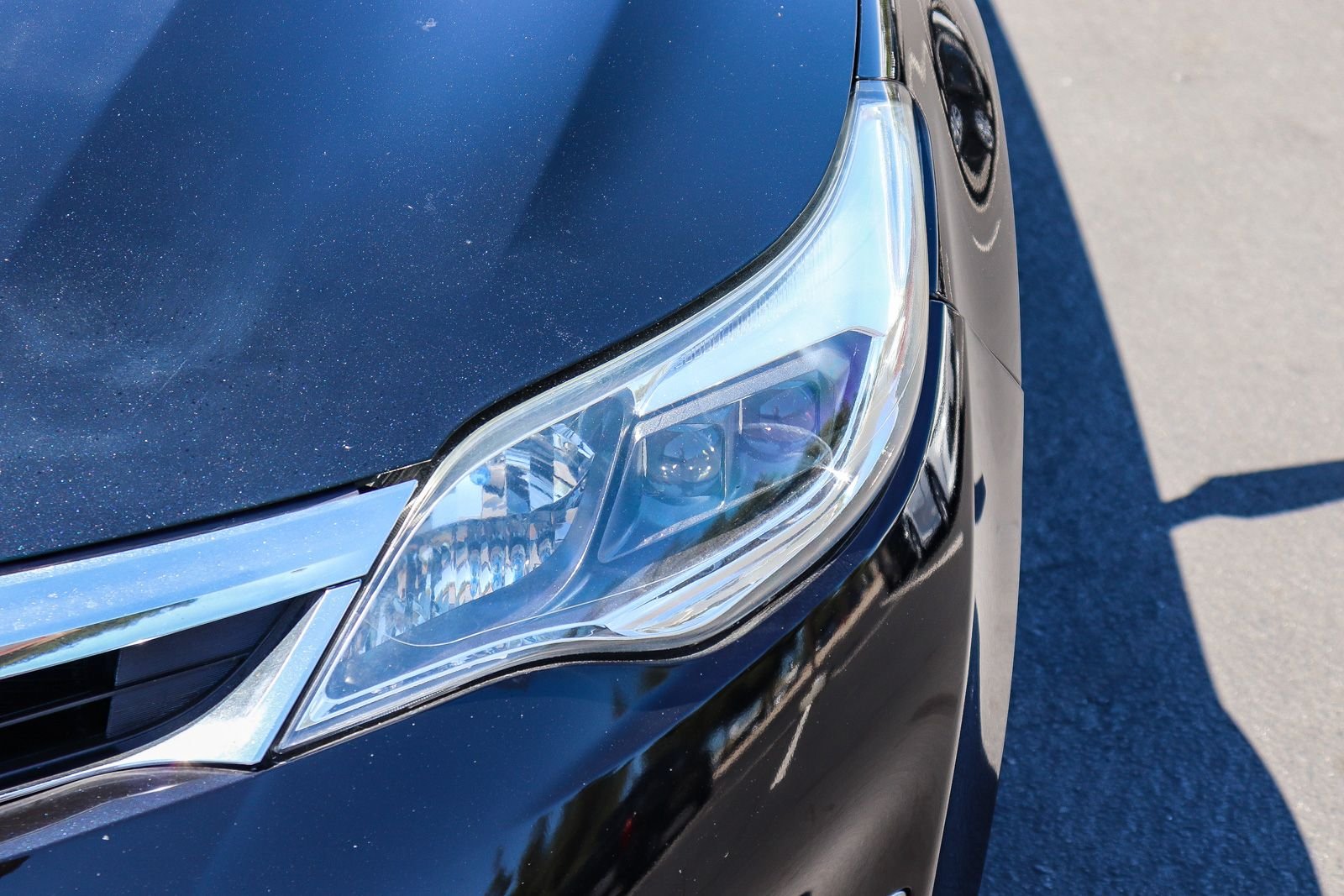 Used 2015 Attitude Black Toyota XLE image 12