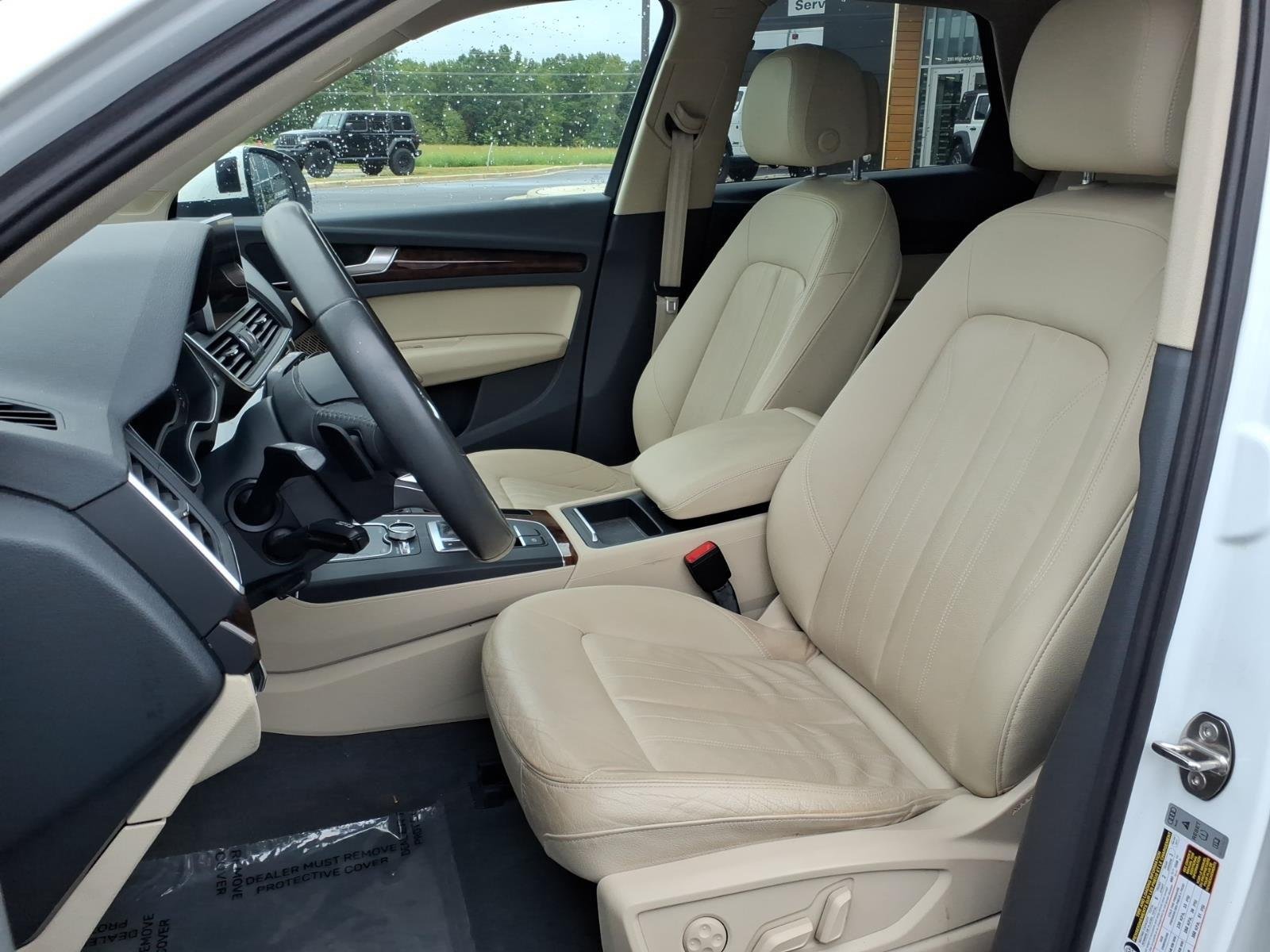 Used 2018 Ibis White Audi Premium Plus image 16