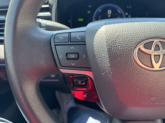 Used 2025 Gray Toyota LE image 30