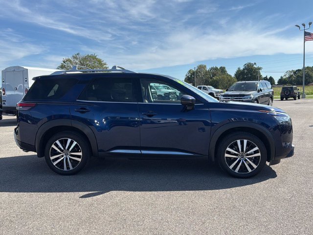 Used 2025 Blue Nissan Platinum image 33