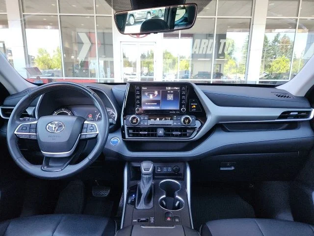 Used 2022 Gray Toyota XLE image 19