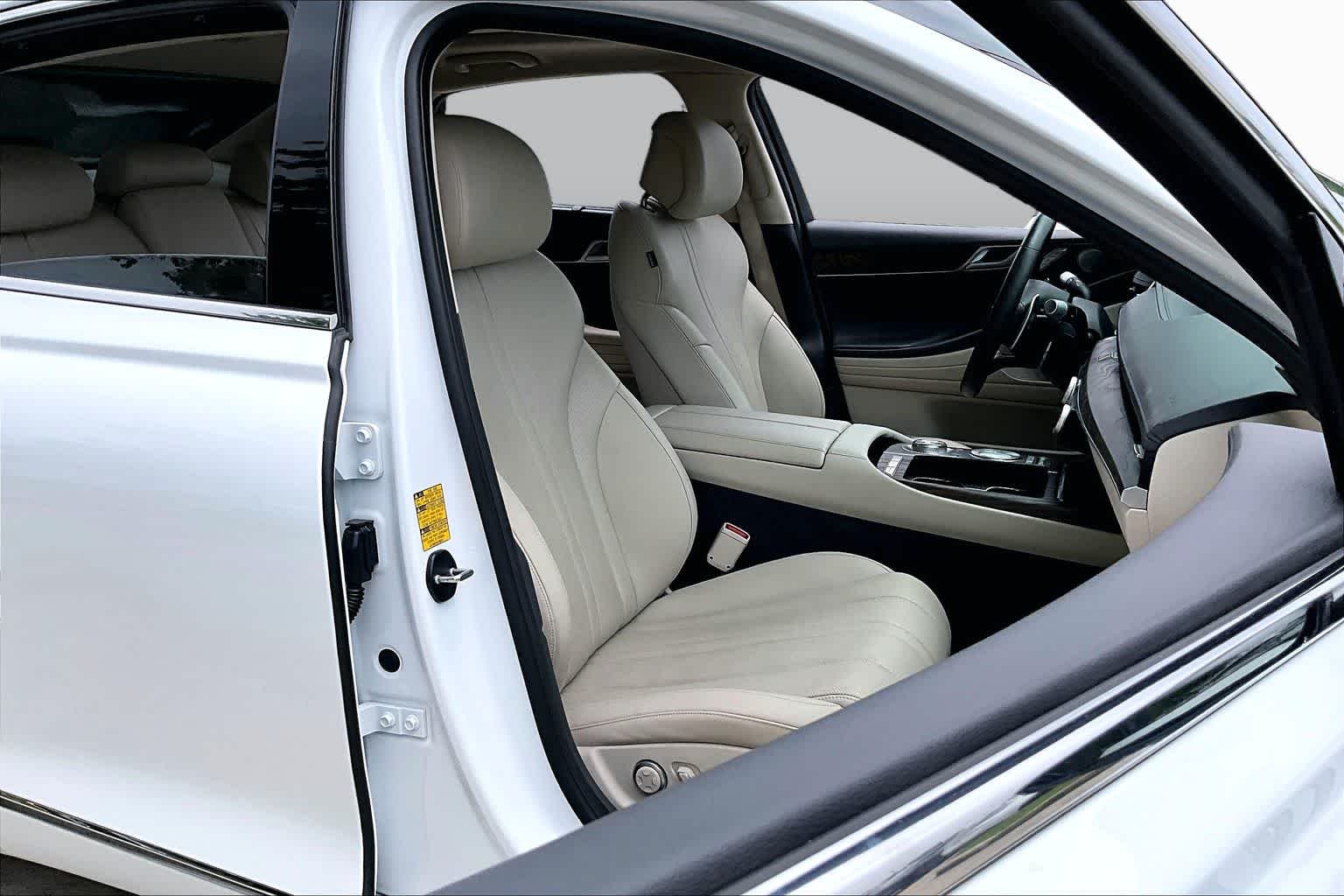 Used 2022 Alta White Genesis 2.5T image 9