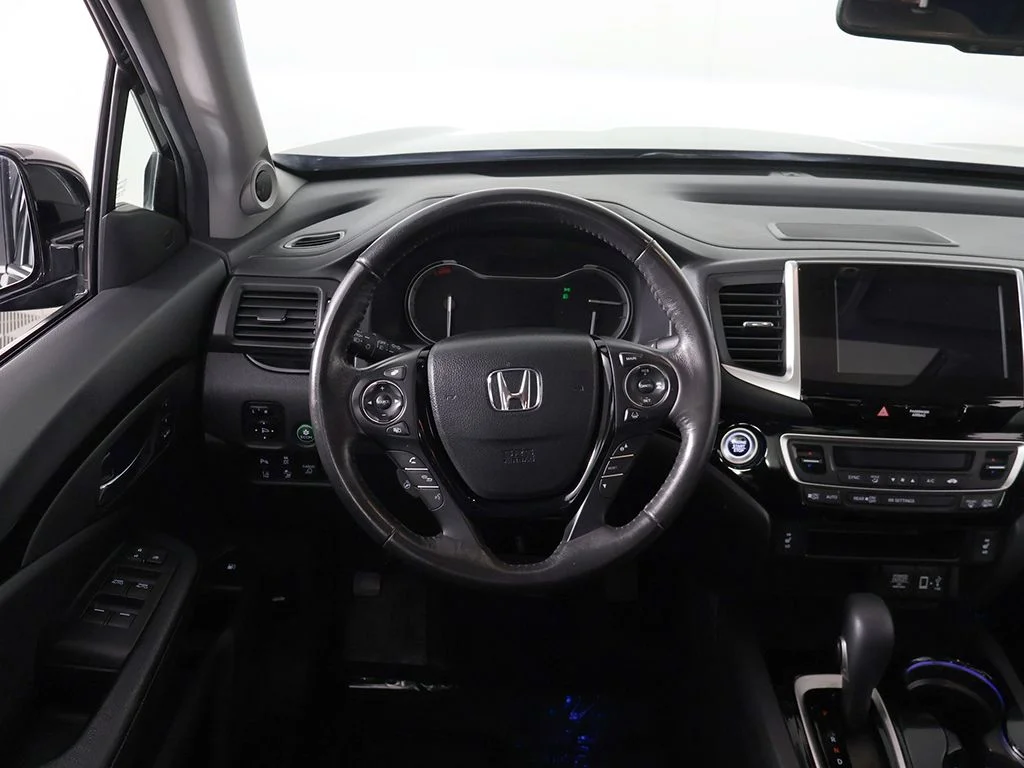 Used 2019 Crystal Black Pearl Honda RTL-E image 38