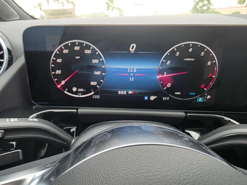 New 2026 Polar White Mercedes-Benz GLA 250 image 48
