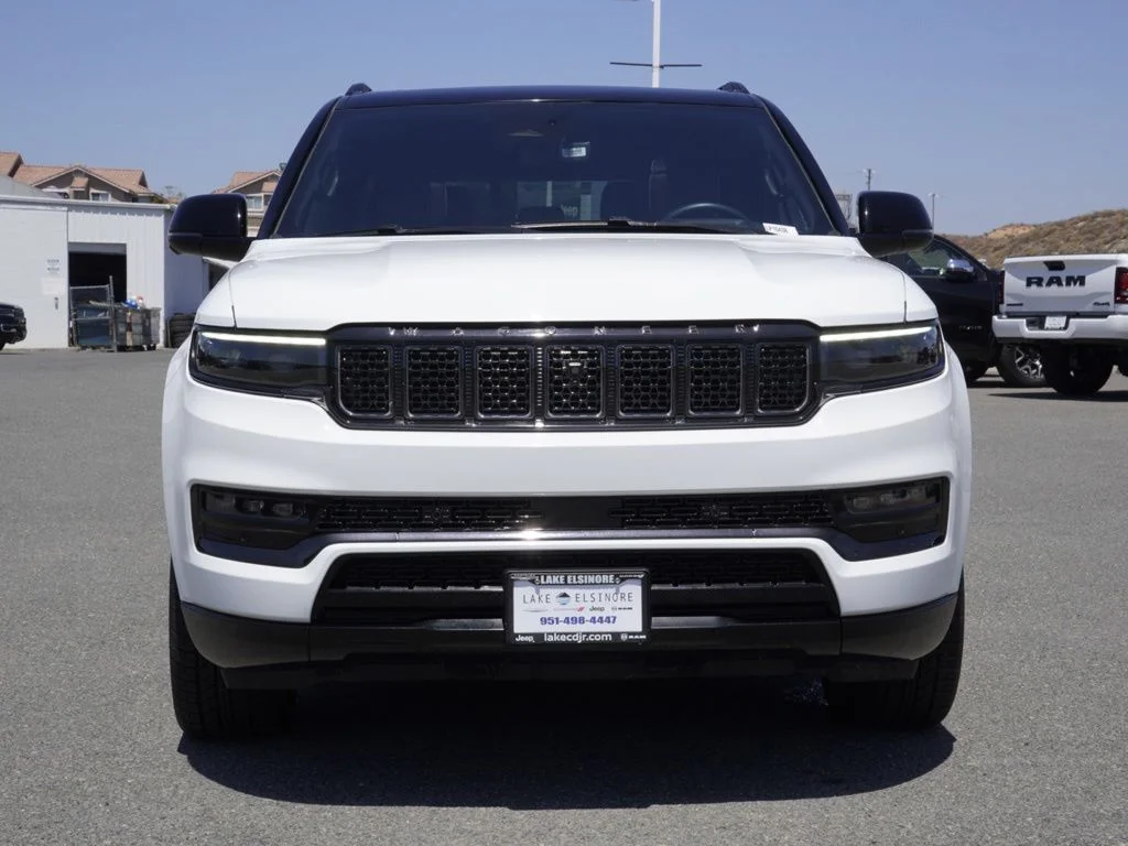 2024 Jeep Grand Wagoneer L Series II - Photo 8