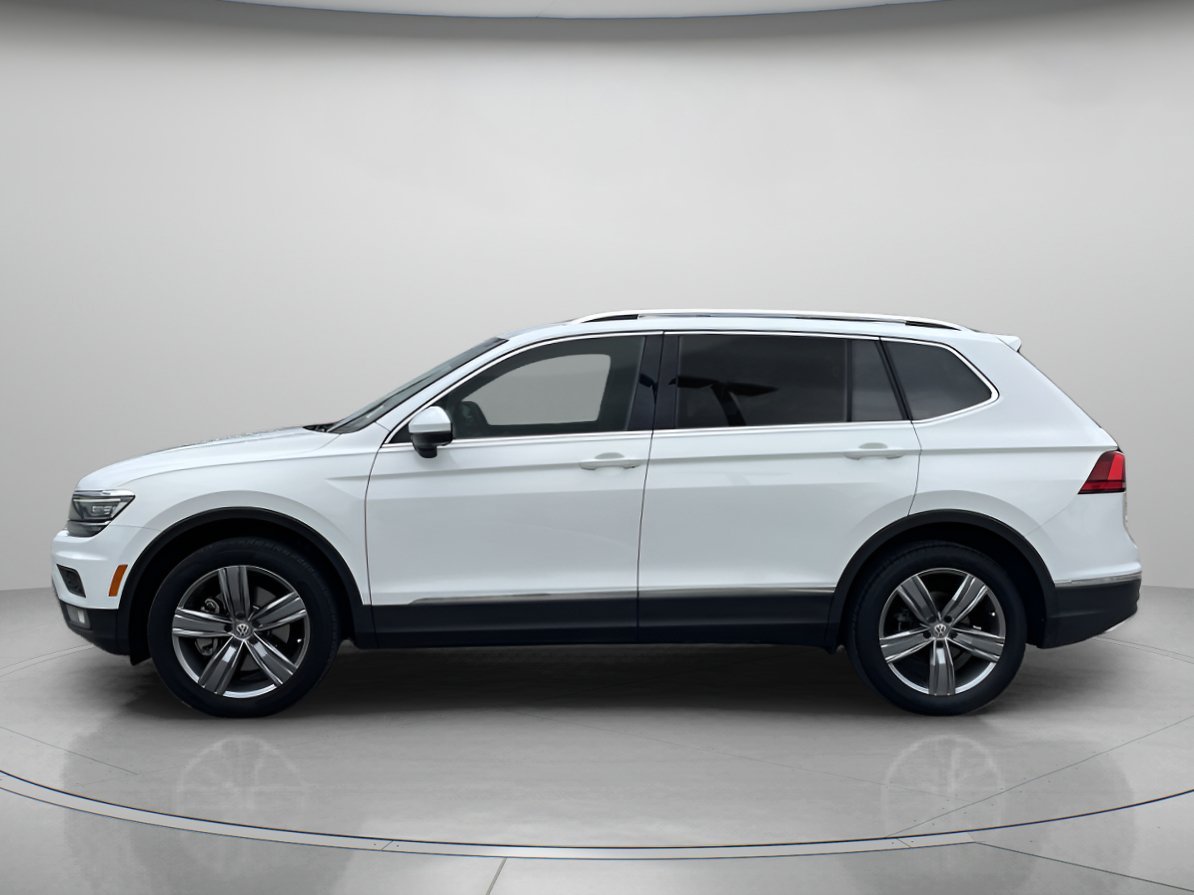 Used 2019 Pure White Volkswagen SEL Premium image 5
