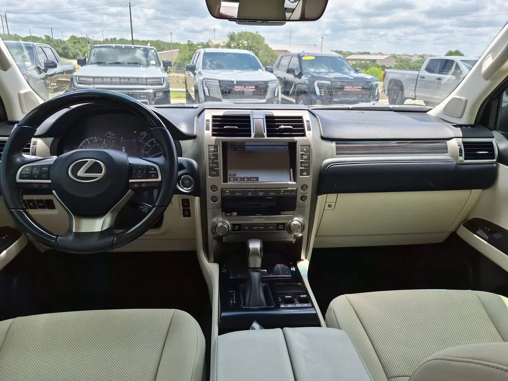 Used 2020 Black Lexus 460 image 28