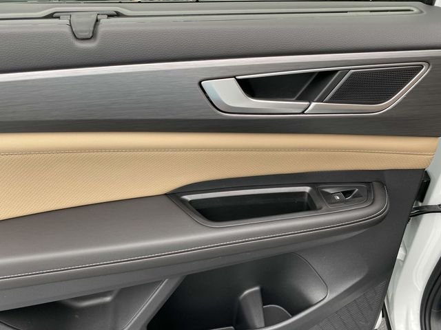 2025 Volkswagen Atlas Cross Sport SE w/Tech - Photo 10