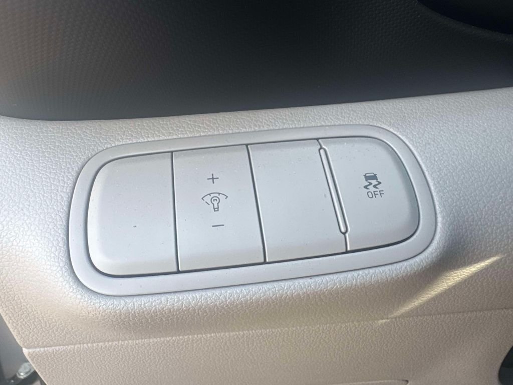 2024 Hyundai Venue SEL - Photo 19