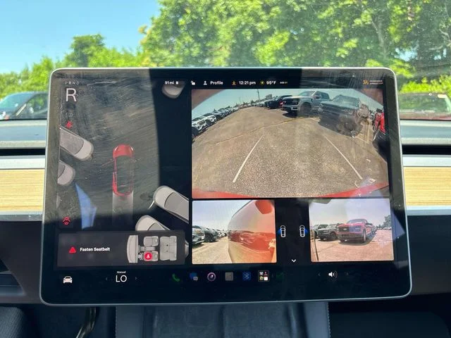 Used 2022 Red Tesla Long Range image 21