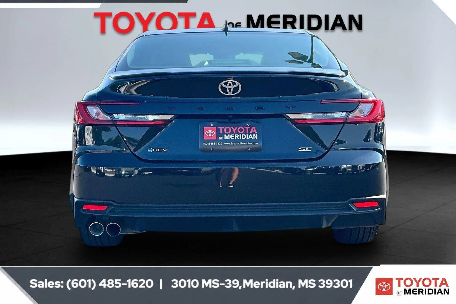 Used 2025 Midnight Black Metallic Toyota SE (Natl) image 4
