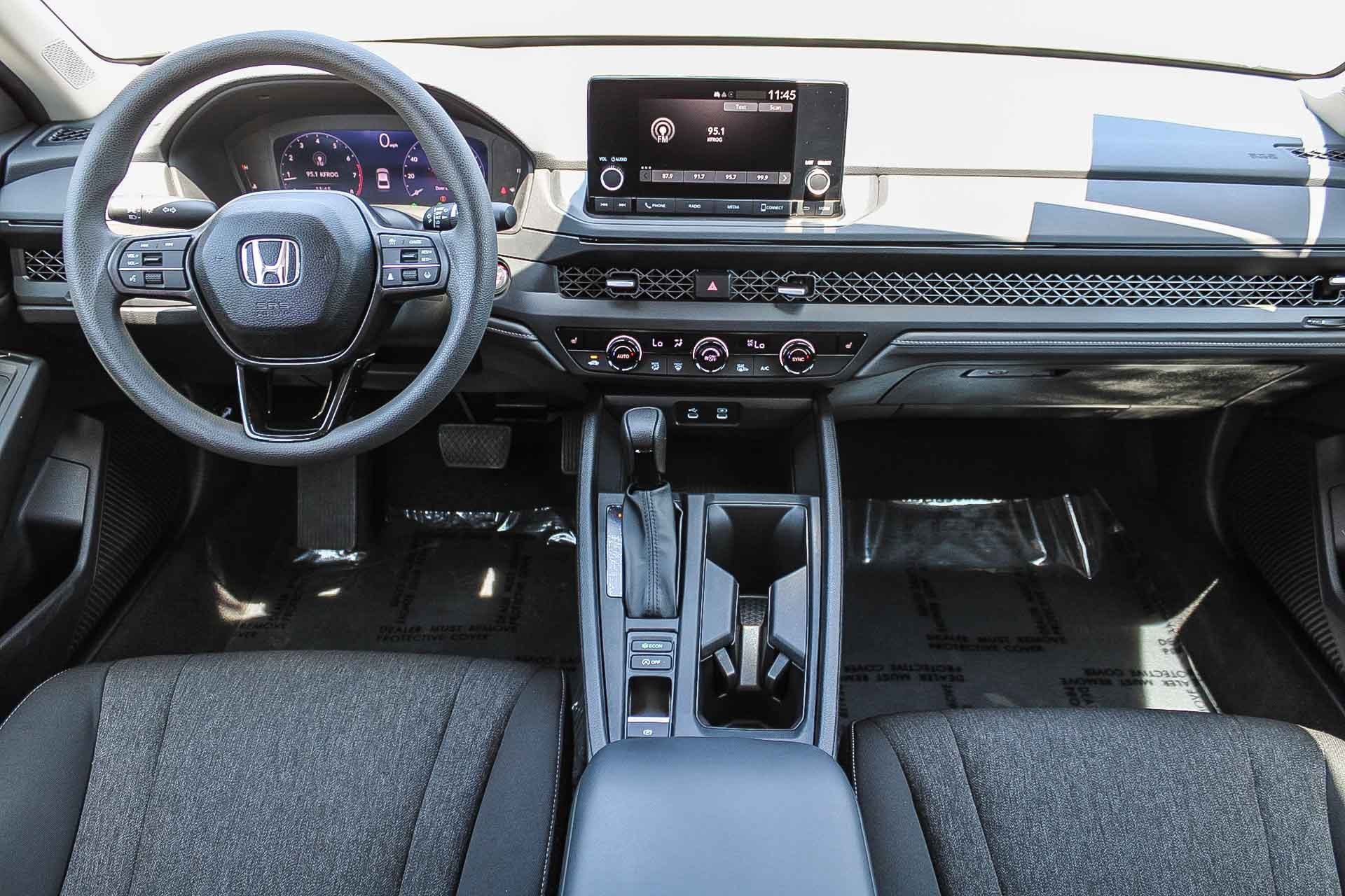 2025 Honda Accord SE - Photo 13