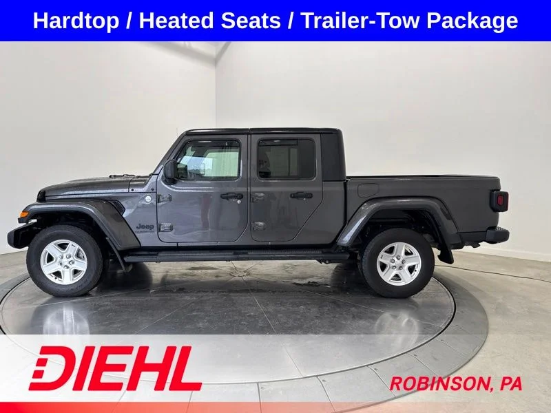 Used 2020 Gray Jeep Sport image 4