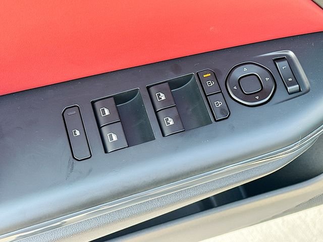 New 2026 Snow White Pearl Kia GT-Line image 18