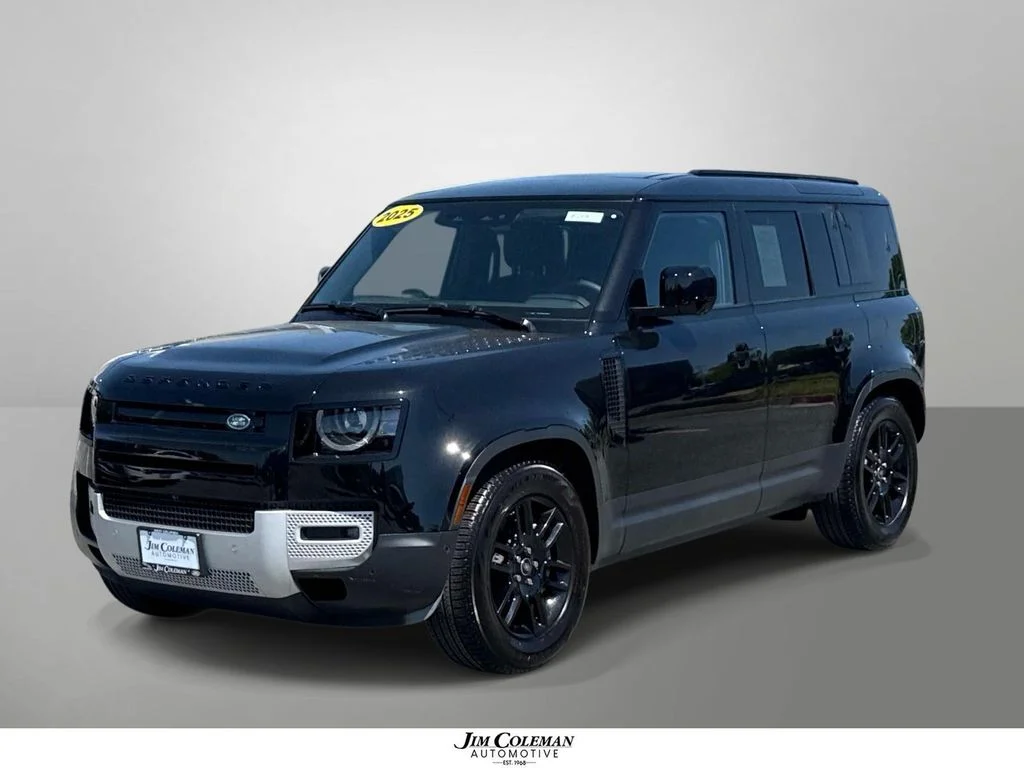 2025 Land Rover Defender 110 S P300's photo