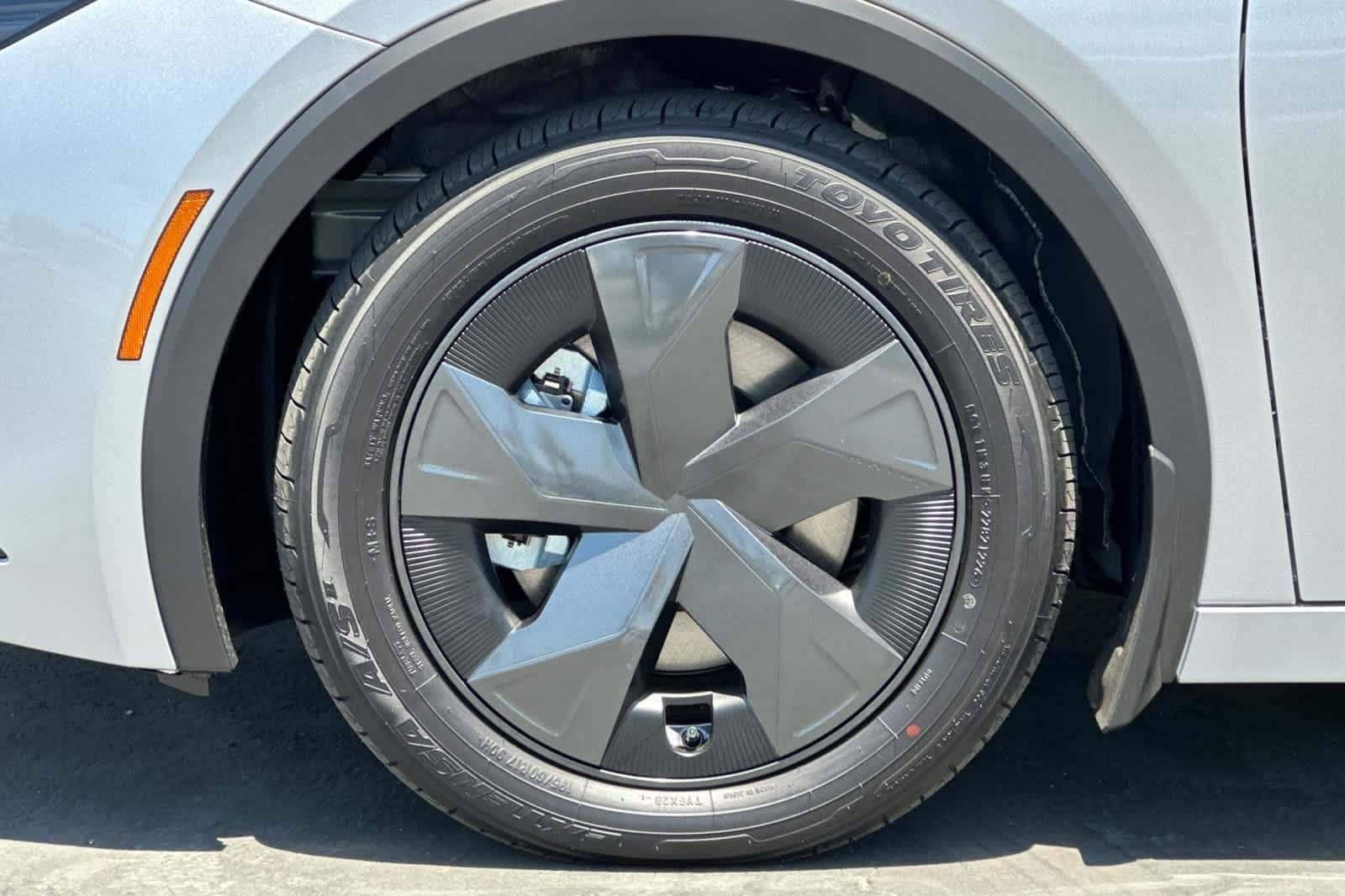 New 2026 Cutting Edge Toyota  SE image 25